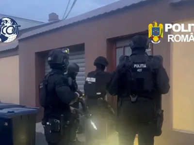 Percheziții - Foto: Poliția Română- DIICOT