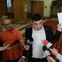 George Simion: Nu ne-am aliat și nu ne vom alia niciodată cu USR. Guvernul Cîțu trebuie să cadă/FOTO: Inquam Photos/George Calin