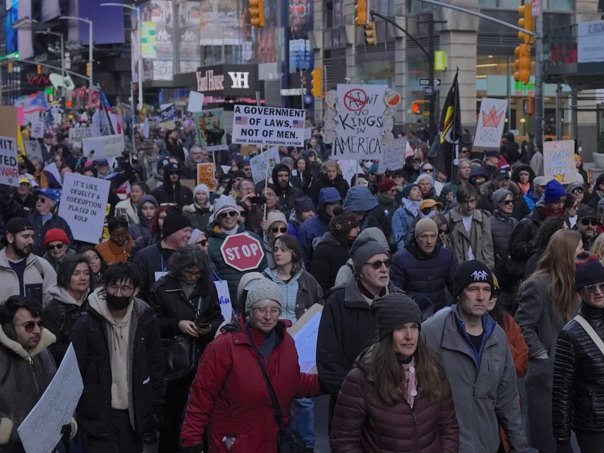 VIDEO Mitinguri „No Kings”: Milioane de oameni protestează faţă de războiul din Iran și acțiunile lui Trump