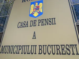 Panică la Casa de Pensii din Capitală. Un bărbat a stropit cu benzină holul și a amenințat că dă foc - Foto: Facebook/Casa de Pensii