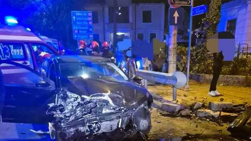 4 mașini, 7 victime. Un șofer vitezoman a provocat un accident la limita tragediei în Pitești - Foto: ISU Argeș