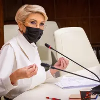 Turcan: Am luat bani de la alocaţii ca să alimentăm bugetul de pensii pentru luna noiembrie/FOTO: Facebook/RalucaTurcan