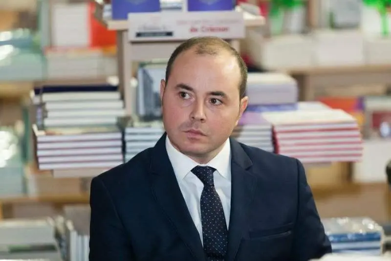 Deputatul PNL Alexandru Muraru, reprezentant special al Guvernului pentru promovarea politicilor memoriei, combaterea antisemitismului și xenofobiei. / Foto: reporteris.ro