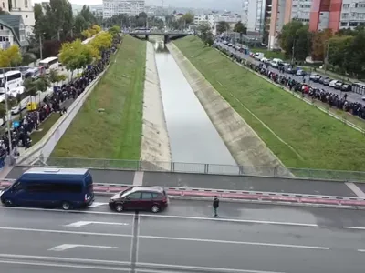 Peste 100.000 de credincioși s-au închinat la racla cu moaștele Sfintei Cuvioase Parascheva - Foto: captură video