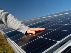 Revoluție în domeniul panourilor fotovoltaice - Foto: Freepik (cu rol ilustrativ)