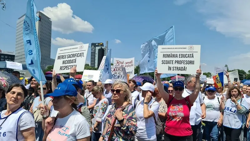 Sindicatele continuă protestele Foto: Facebook/FSLI