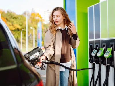 Stație de benzină - Foto: Freepik