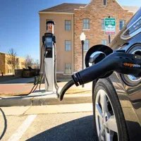Autonomia mașinilor electrice reprezintă încă un motiv de anxietate pentru proprietarii lor- Foto: utulsa.edu