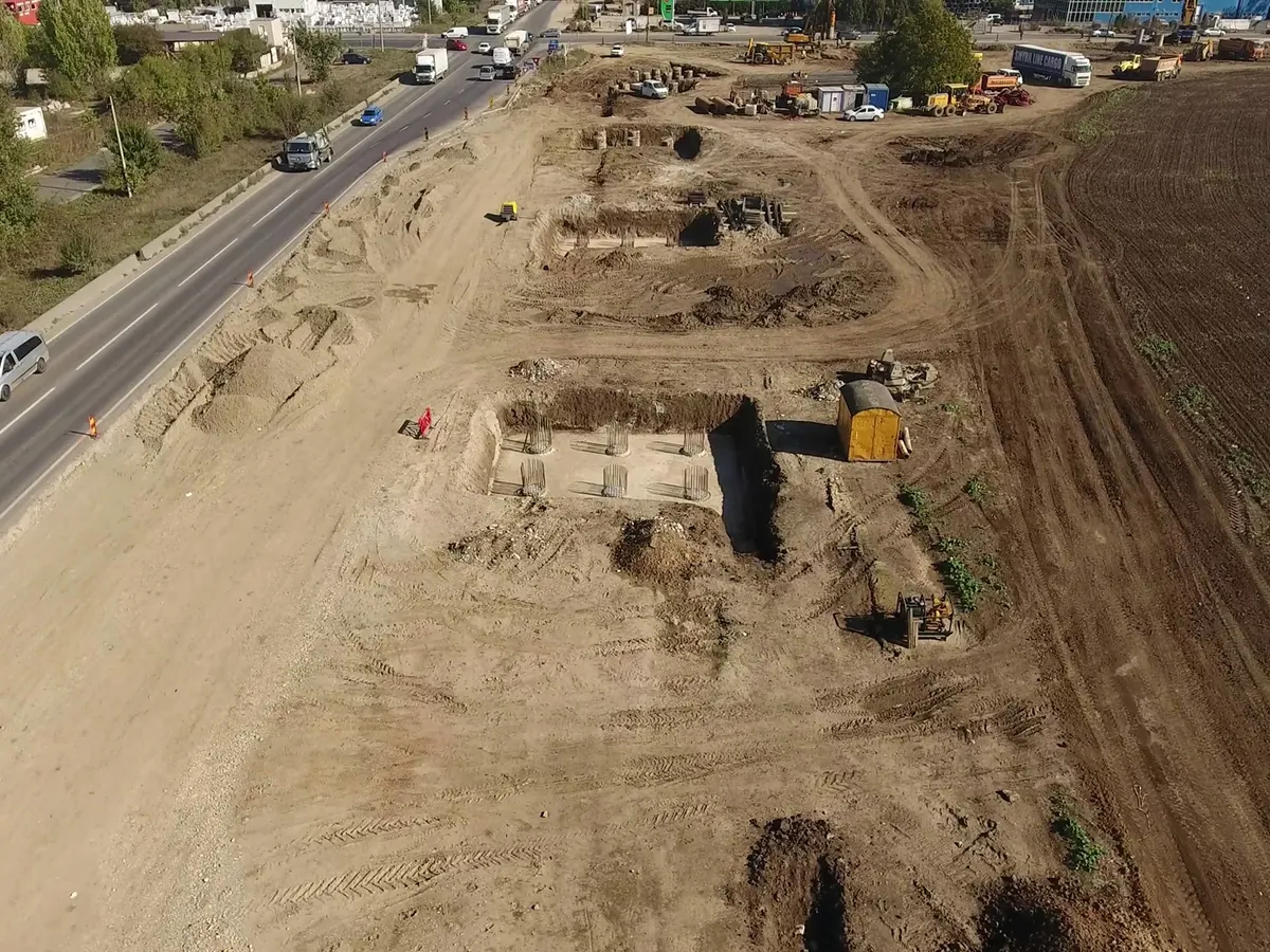 Pasaj Berceni / Construim România