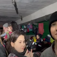 VIDEO Putin condamnă copii și femei la moarte. Viața în oțelăria Azovstal, asediat 58 zile de ruși / youtube