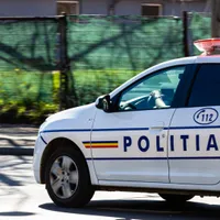 O tânără de 19 ani din Alba Iulia a fost reținută după ce și-a bătut iubitul. L-a înjunghiat Foto: Shutterstock(fotografie cu caracter ilustrativ)