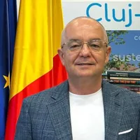 Emil Boc: „Am votat pentru un lider priceput, care întotdeauna şi-a pus ţara pe primul loc” - Foto: Facebook / Emil Boc