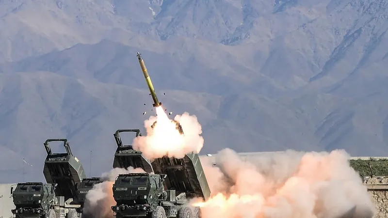HIMARS lovește devastator Centrul militar rusesc, unde 200 de rușii învățau „tainele” dronelor - Foto: Profimedia images - Caracter ilustrativ