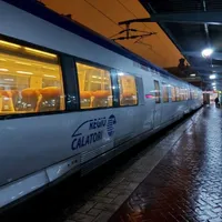 Trecerea la ora de iarnă înseamnă 61 de ore de întârziere într-o noapte pe căile ferate române. Foto Club Feroviar