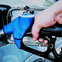 Coaliția de guvernare se joacă de-a acciza la carburanți. Hunor: A existat o discuție. / Foto: playtech.ro