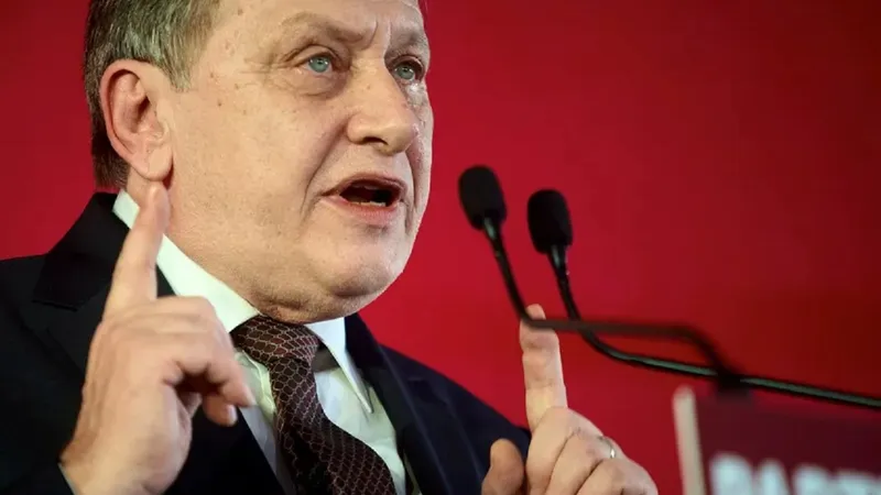 Crin Antonescu, dacă va fi ales președinte: „Scutul de la Deveselu nu se mută niciun centimetru”: FOTO - Profimedia(imagine cu rol ilustrativ)