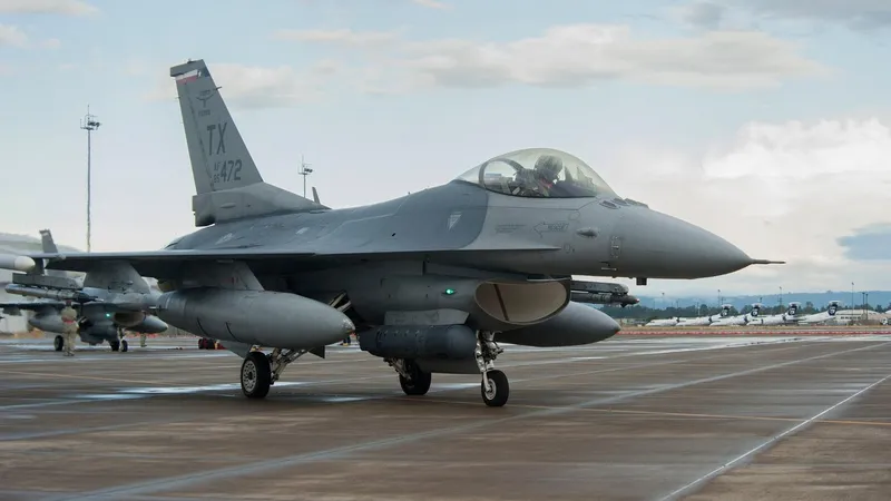 Ofițer de rang înalt ucrainean: „Avioanele F-16 nu mai sunt relevante acum. Ne trebuiau în 2023” - Foto: Profimedia images - Caracter ilustrativ