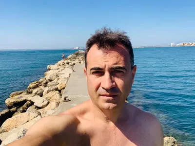 Laurențiu Ivanovici, selfie în Costa Brava, Spania Foto: Facebook