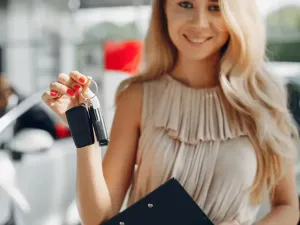 Piața auto din România, în criză. Românii nu mai au nici 15.000 € pentru o Dacie nouă. SH-ul duduie - Foto: freepik.com (Imagine cu rol ilustrativ)