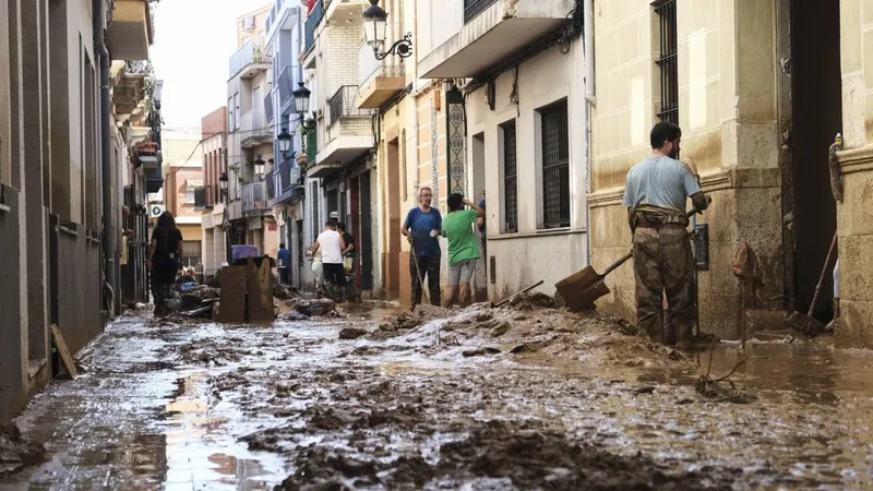 Cum a murit o tânără familie de români în inundaţiile din Valencia. Ce eroare au făcut - Foto: Profimedia Images
