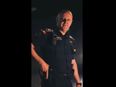 Viorel Teacă ales să prezinte noile uniforme ale Poliţiei Române, după ce a devenit viral pe TikTok - Foto: turnulsfatului.ro