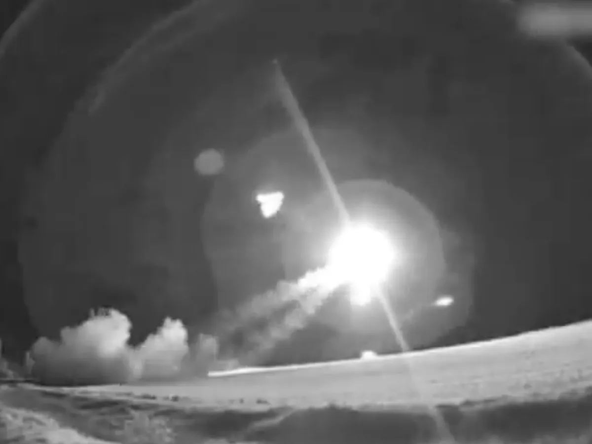 VIDEO Atac ucrainean în Marea Neagră cu noua rachetă suedeză RBS 15. Platforma petrolieră Syvash, lovită