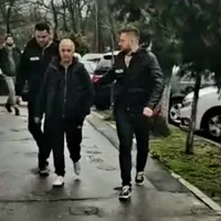 Un șofer de Uber se recomanda "comisarul Toni" și păcălea fete tinere că le angajează la stat Foto: captură Youtube