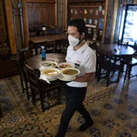 Deschiderea restaurantelor la 50 la sută din capacitate/Foto:aleph news