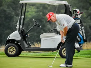 Un avion civil a survolat spațiul aerian deasupra terenului de golf al lui Donald Trump. ce a urmat? - Foto: Profimedia Images (imagine cu rol ilustrativ)