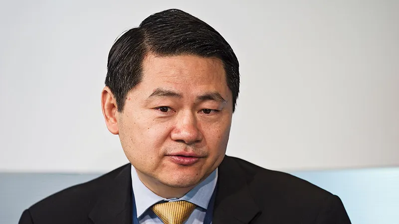 Cofondatorul grupului de reflecție de la Beijing, Wang Huiyao, are legături multiple cu grupurile de influențare ale Frontului Unit