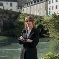 Fiica premierului francez face dezvăluiri șocante despre școala unde învăța. Ce a pățit? - Foto: X