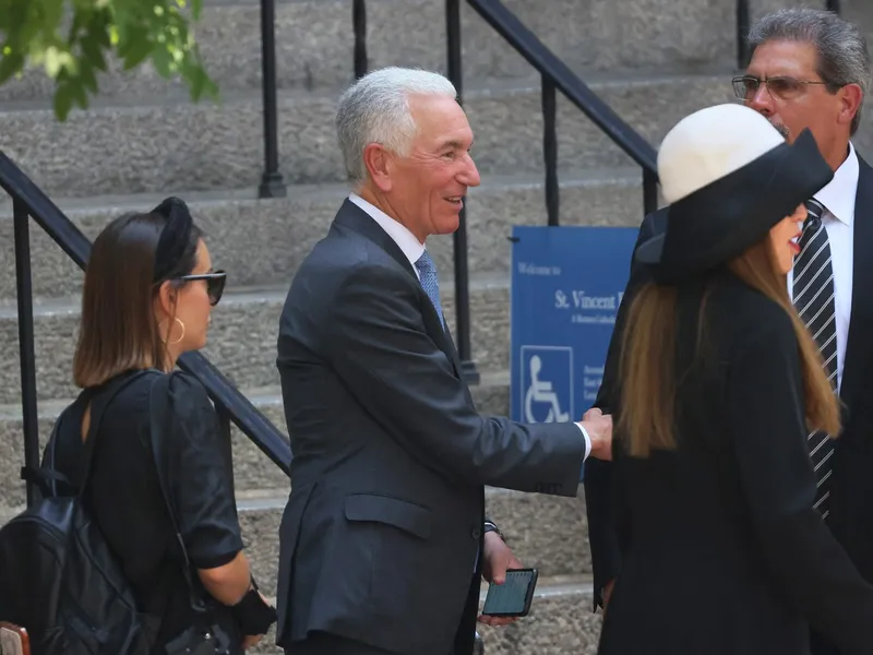 Nepotism, la Casa Albă. Trump și-a trimis cuscrul ambasador în Franța. A făcut pușcărie 2 ani - Foto: Profimedia Images
