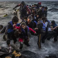Ambarcaţiunea a naufragiat în largul Sangatte, în Pas-de-Calais - Foto: euromedmonitor.org