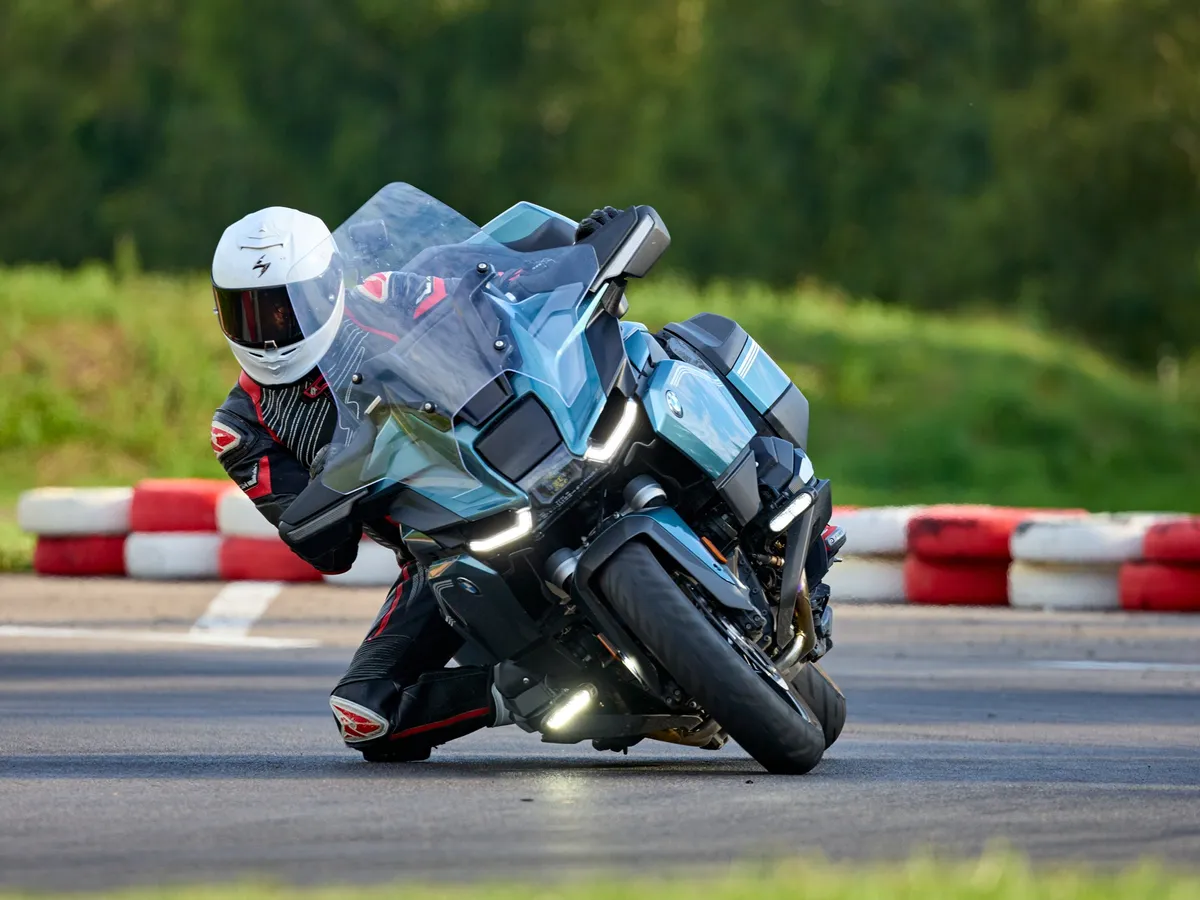Să nu mergi niciodată mai tare decât 50% din maximul tău - Foto: Facebook / RIDER Academy