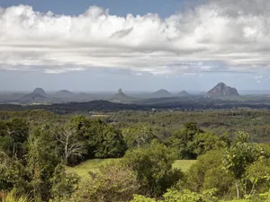 Cum a supraviețuit un excursionist, rătăcit în sălbăticie, plecat să facă fotografii în Munții Australiei