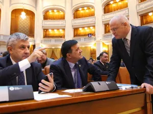 Florin Iordache și Niculae Bădălău sunt colegi de bancă în Camera Deputaților/ FOTO: cotidianul.ro