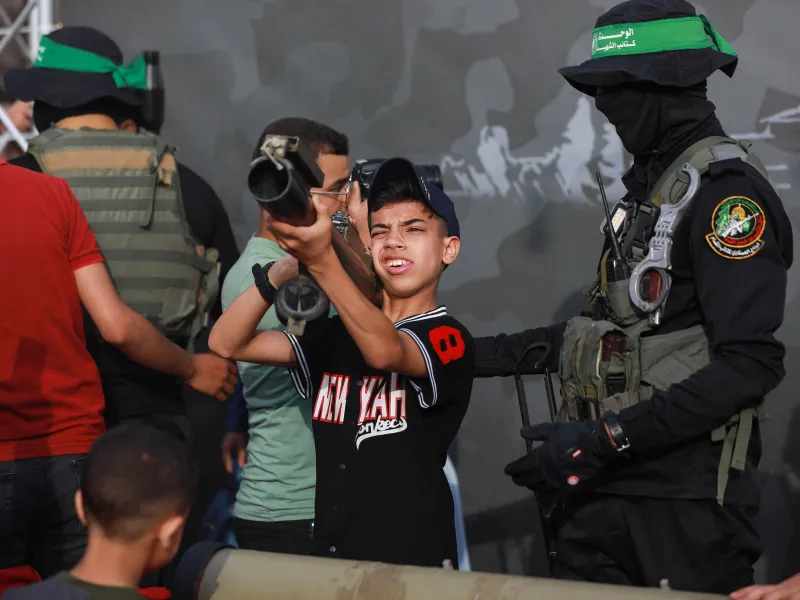 Cine e Hamas care a declarat război Israelului. Imagine de la o expoziție de arme din Fâșia Gaza - Foto: Profimedia Images (Imagine cu rol ilustrativ)