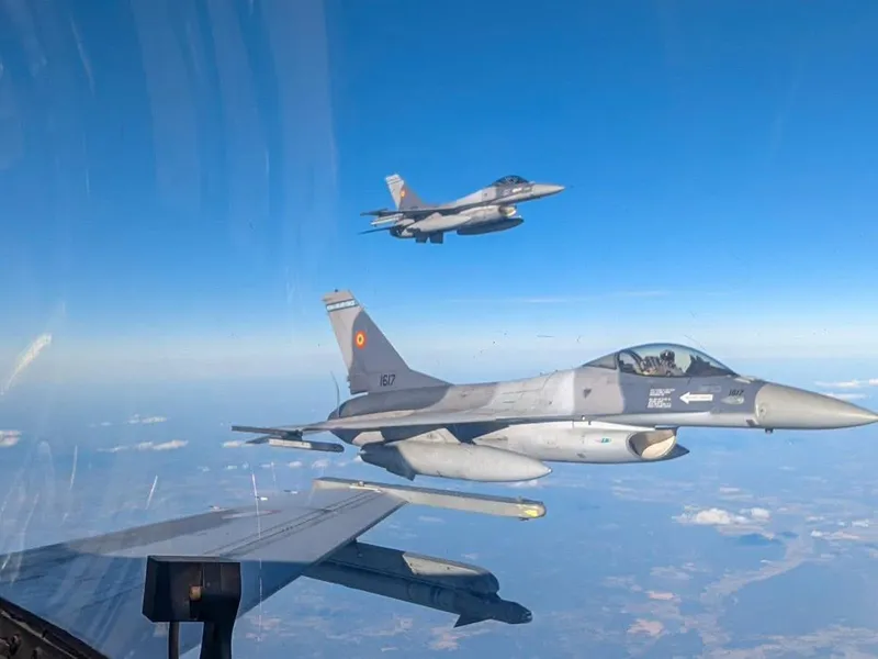 Exerciții militare în România. Avioanele de război F-16 vor zbura la joasă înălțime în toată țara - Foto: Facebook/Forțele Aeriene Române