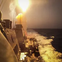Yemenul atacă cu drone navele comerciale în Marea Roșie. Distrugătorul USS Carney contraatacă - Foto: Profimedia images