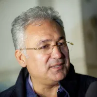 Videanu, fost primar al Bucureștiului și ministru, la shopping de bijuterii de 650.000 € în Elveția - Foto: INQUAM PHOTOS / Ovidiu Micsik - Imagine cu rol ilustrativ