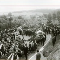 Ateul Ceaușescu și-a înmormântat părinții cu sobor de preoți