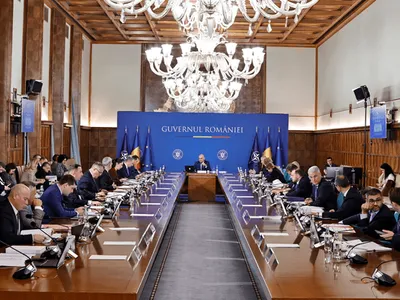 Reacțiile ironice ale românilor la criza politică și moțiunea PSD-AUR: „Acest băiat cu 11 clase urmează să decidă soarta țării”