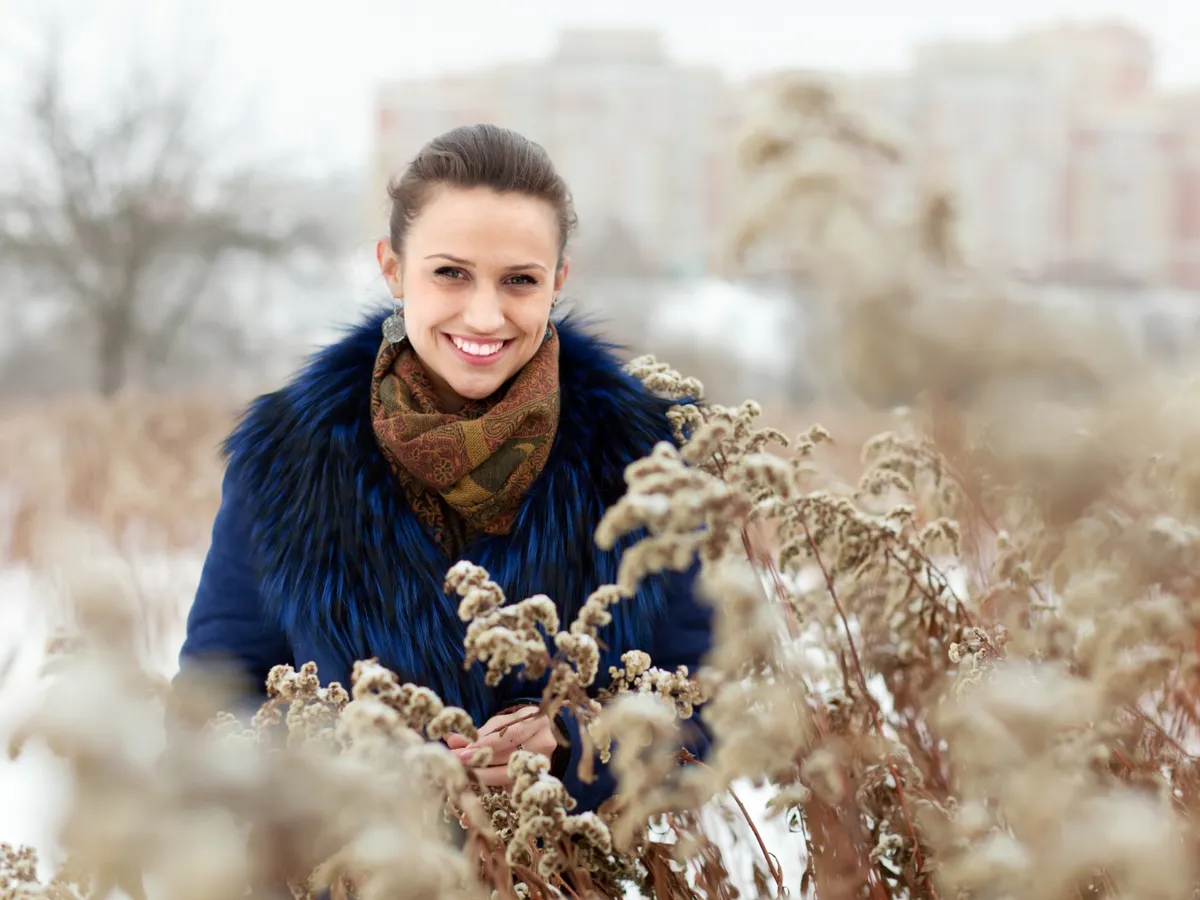 Perasonă în grădină iarna - Foto: Freepik (Imagine cu rol ilustrativ)