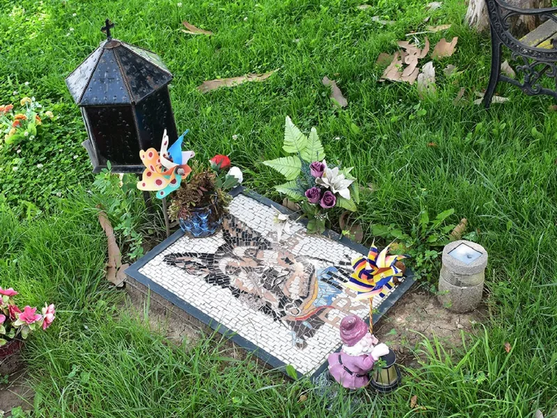 Cât costă să-ți îngropi câinele sau pisica într-un cimitir de animale