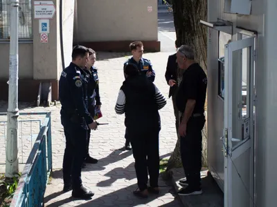 Povestea e mai veche. Aprilie 2024: Un elev al Colegiului Tehnic "Iuliu Maniu", din Bucureşti, a fost agresat de trei indivizi necunoscuti, care au escaladat gardul scolii - Foto: INQUAM PHOTOS/Cosmin Enache
