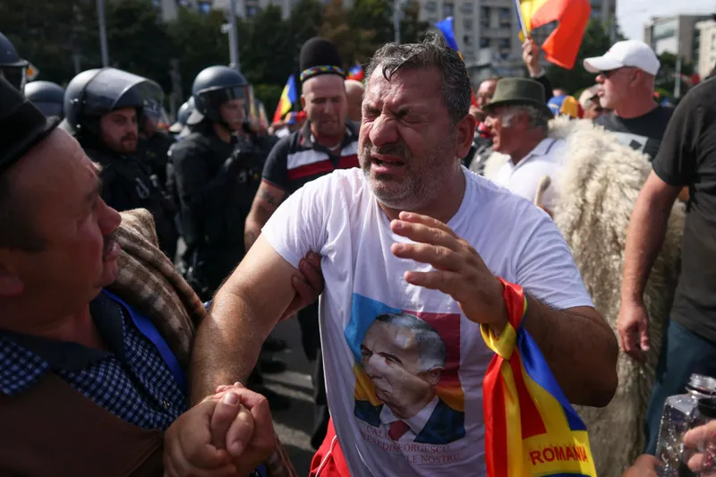 sustinătorii lui calin georgescu