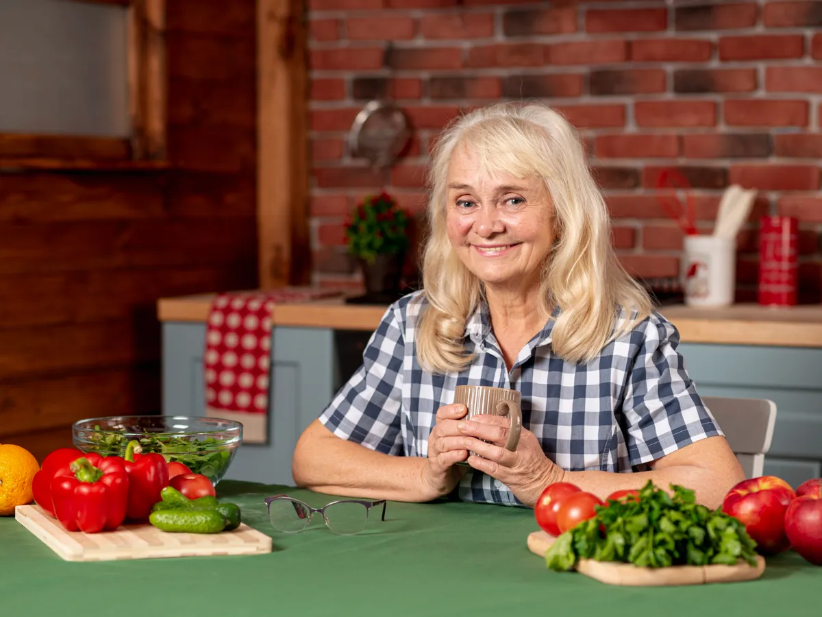 Mâncare sănătoasă la pensie - Foto: Freepik