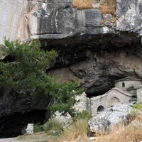 Peștera Davelis - Foto: Wikimedia Commons