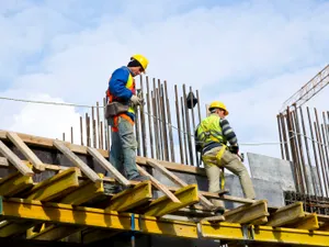 Muncitori în construcții Foto: Freepik (rol ilustrativ)