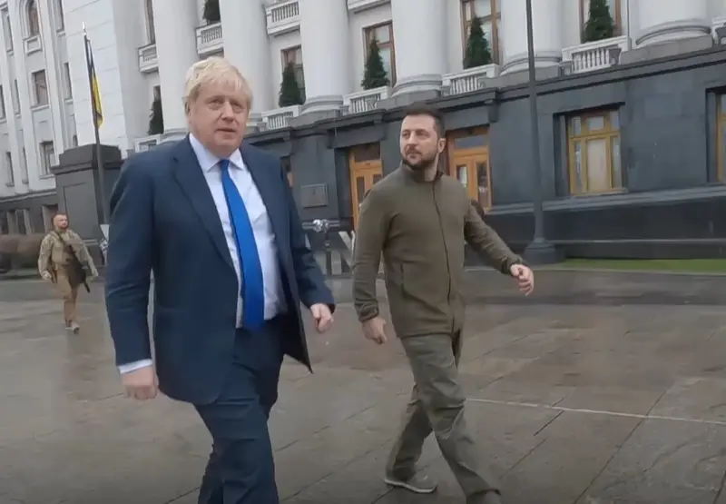 Ucraina primește un nou ajutor militar FOTO: captură video https://www.facebook.com/borisjohnson